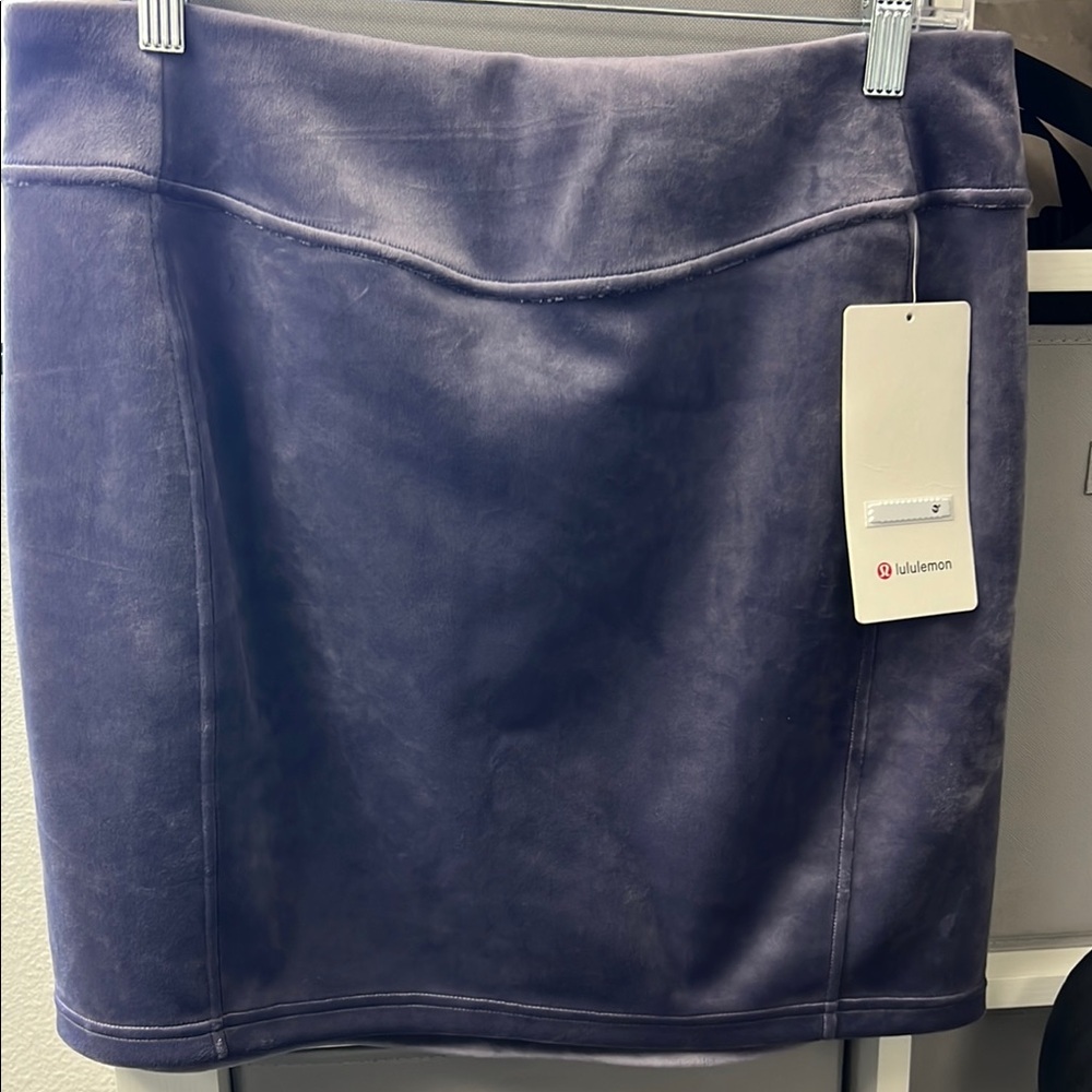 lululemon Scuba Purple Mini Skirt. Size L. NWT